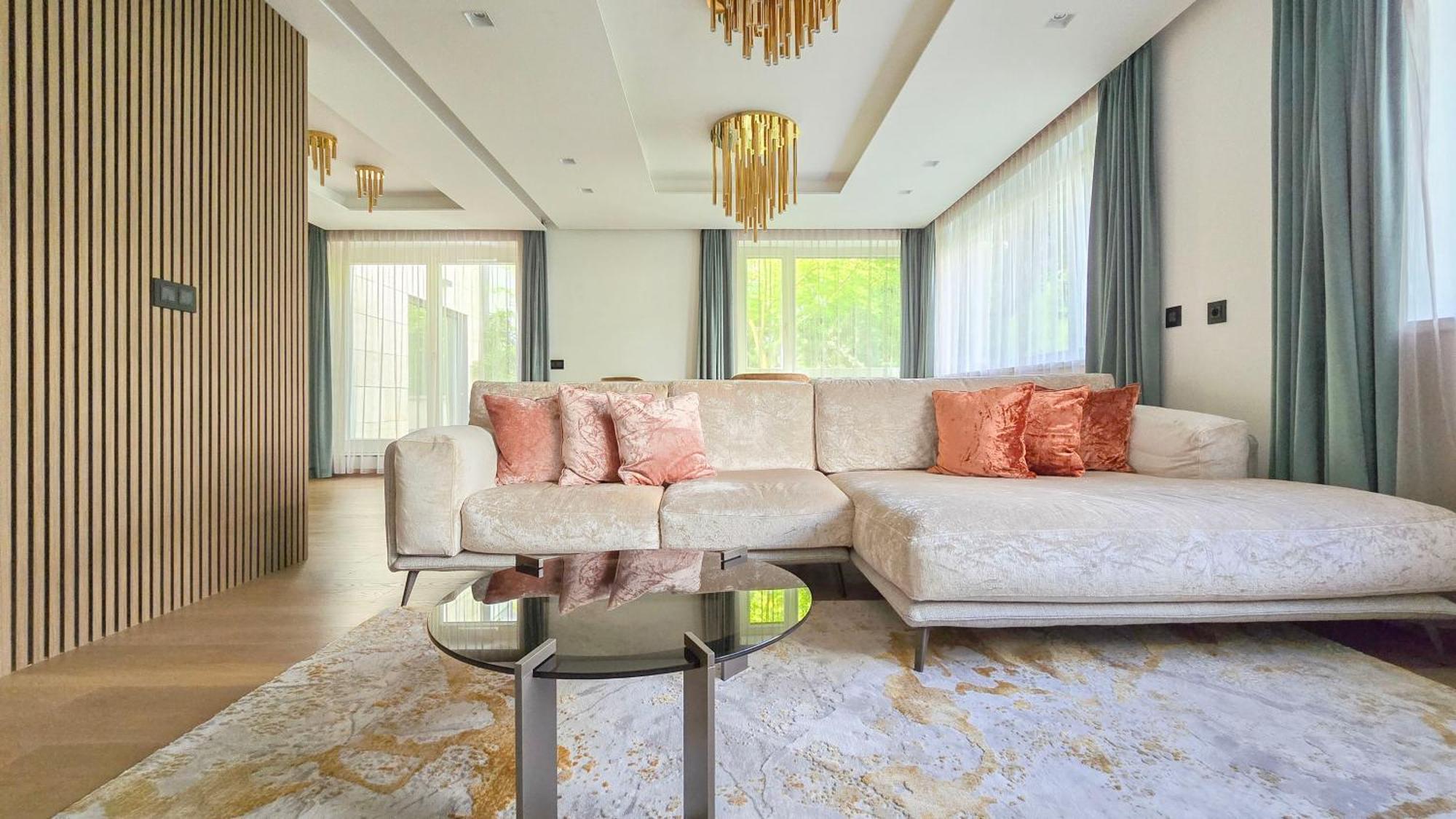 Sun Hill Luxury Suites บูดาเปสต์ ภายนอก รูปภาพ